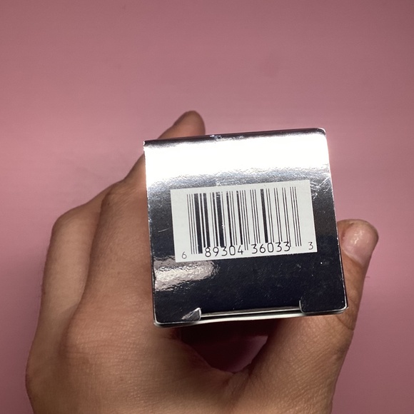 Anastasia Beverly Hills Luminous Foundation In Shade 370W 30mL - Picture 5 of 6